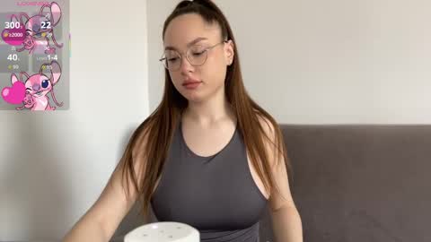 valeria_vibe online show from May 2026 03:22:01 AM