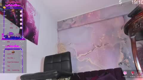 Snapshot of valeriaqueents chatting on October 2025 01:23:02 PM online show from October 2025 01:23:02 PM