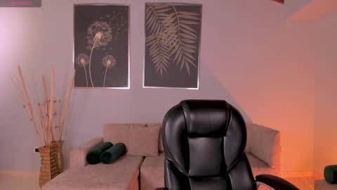 Valeria online show from December 2025 04:40:02 AM