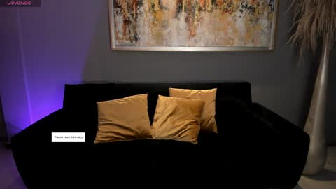 Snapshot of valeriaroldanx chatting on May 2026 10:12:01 AM Valeria online show from May 2026 10:12:01 AM