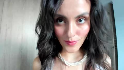 Snapshot of valerie777moonrise chatting on November 2025 10:32:01 PM Agape online show from November 2025 10:32:01 PM