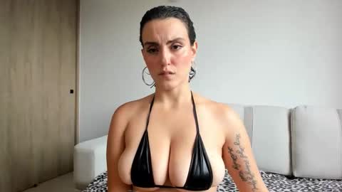 Snapshot of valerie777moonrise chatting on January 2026 07:45:01 PM Agape online show from January 2026 07:45:01 PM