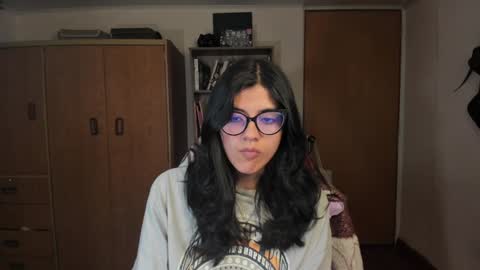 Snapshot of valerie__sky chatting on January 2025 03:35:01 AM Val online show from January 2025 03:35:01 AM