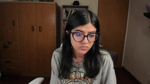 Snapshot of valerie__sky chatting on January 2025 03:55:02 AM Val online show from January 2025 03:55:02 AM