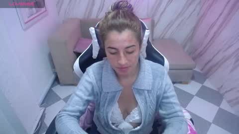 Snapshot of valerie_b chatting on December 2024 10:56:02 AM valerie_b online show from December 2024 10:56:02 AM