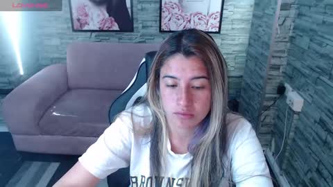 Snapshot of valerie_b chatting on February 2025 03:01:01 AM valerie_b online show from February 2025 03:01:01 AM