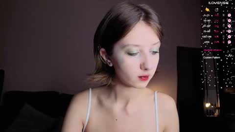 Kristi moony online show from November 2025 09:28:01 PM