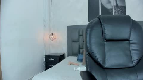 Valerie online show from January 2025 09:28:01 PM