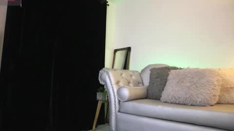 Valerie Style3 online show from November 2025 04:25:02 AM