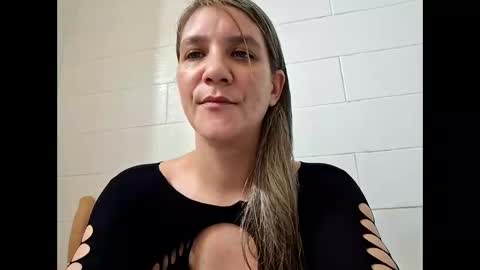 Snapshot of valerierayne13 chatting on March 2026 08:19:01 AM ValerieRayne online show from March 2026 08:19:01 AM