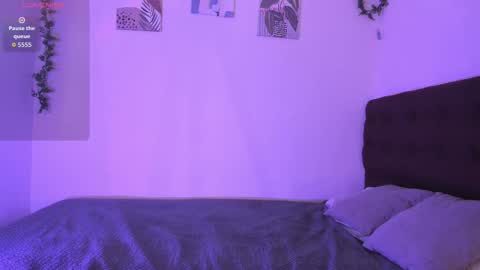 Snapshot of valerigh_ chatting on December 2025 07:30:02 PM VALERI online show from December 2025 07:30:02 PM