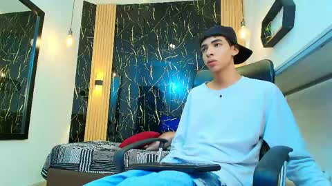 Snapshot of valerihot_1 chatting on April 2026 03:32:01 AM VALERIO online show from April 2026 03:32:01 AM
