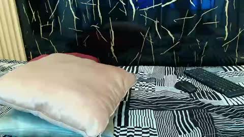 Snapshot of valerihot_1 chatting on May 2026 11:01:04 PM VALERIO online show from May 2026 11:01:04 PM