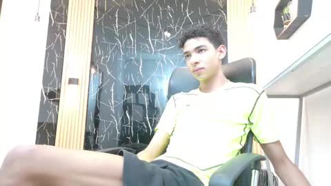 Snapshot of valerihot_1 chatting on June 2026 01:29:01 AM VALERIO online show from June 2026 01:29:01 AM