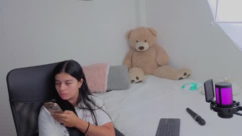 Juli C online show from January 2026 12:47:01 AM