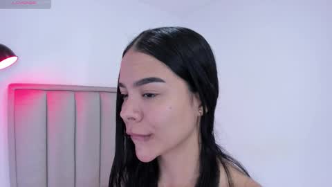 Cris  online show from October 2025 02:48:02 AM