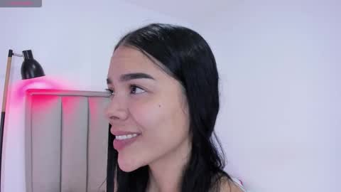 Cris  online show from January 2026 11:53:01 PM