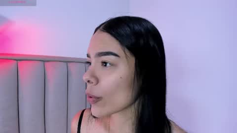 Snapshot of valery__nova chatting on June 2026 01:22:02 PM Cris online show from June 2026 01:22:02 PM
