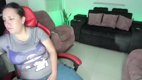 Snapshot of valery_adams1 chatting on February 2025 03:23:02 AM Valery adams1 online show from February 2025 03:23:02 AM
