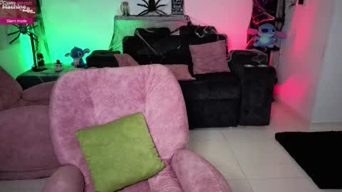 Snapshot of valery_adams1 chatting on October 2025 06:43:01 AM Valery adams1 online show from October 2025 06:43:01 AM