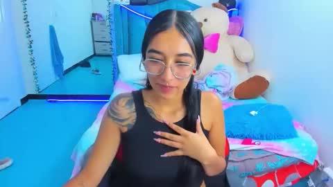 Snapshot of valery_taylor_1 chatting on April 2026 02:04:01 AM valery online show from April 2026 02:04:01 AM