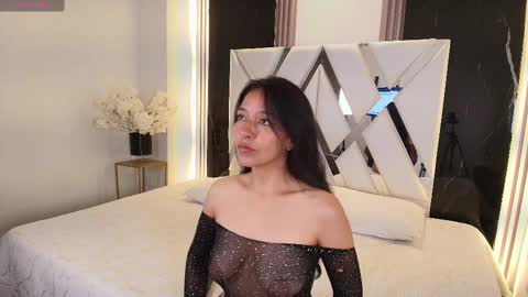 Val online show from February 2025 12:16:01 PM