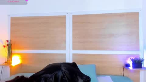 Snapshot of valerycortezm chatting on October 2025 12:12:02 PM Valery online show from October 2025 12:12:02 PM