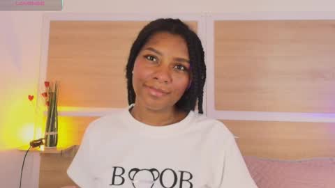 Snapshot of valerycortezm chatting on October 2025 12:18:02 PM Valery online show from October 2025 12:18:02 PM