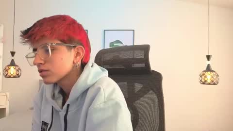 Snapshot of valeryevansvg chatting on November 2025 12:19:02 PM Valery online show from November 2025 12:19:02 PM