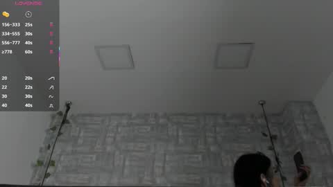 valerykat_ online show from November 2025 11:10:03 AM