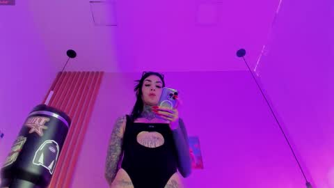 Snapshot of valerykat_ chatting on March 2026 12:11:01 PM valerykat_ online show from March 2026 12:11:01 PM