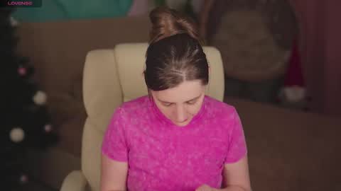 V A L E R Y  M U R online show from December 2025 06:42:02 AM