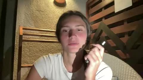 Snapshot of valeryroyale chatting on November 2025 02:08:01 PM Valery online show from November 2025 02:08:01 PM