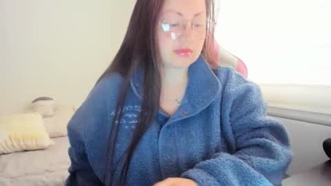 Snapshot of valeryvass_07 chatting on May 2026 10:07:01 PM My name is Valery... Nice to meet you thumb up me please its important online show from May 2026 10:07:01 PM