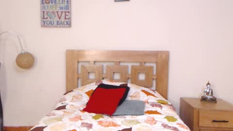 Snapshot of valesantodomingo chatting on September 2025 10:04:02 PM Sofia online show from September 2025 10:04:02 PM