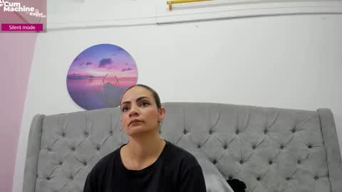 Snapshot of valesskahall chatting on November 2025 12:27:02 PM Valesskahall online show from November 2025 12:27:02 PM