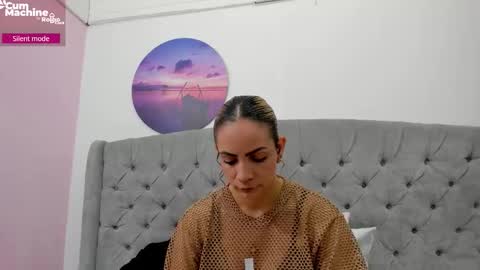 Snapshot of valesskahall chatting on November 2025 11:54:02 AM Valesskahall online show from November 2025 11:54:02 AM