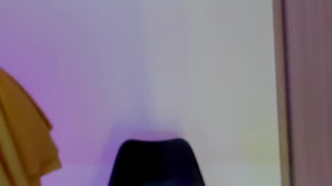 Valezny V online show from April 2026 04:01:01 PM