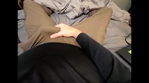 Snapshot of valhal2020 chatting on October 2025 08:40:02 PM Valhal online show from October 2025 08:40:02 PM