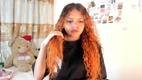 VALIENTE  online show from January 2025 05:40:02 AM