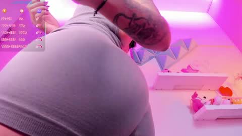 Snapshot of valkiria_ponce chatting on May 2026 05:37:01 AM Valkiria online show from May 2026 05:37:01 AM