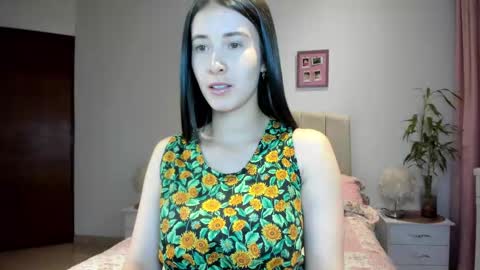 Snapshot of vallejo_macarena chatting on October 2025 03:30:01 AM Macarena online show from October 2025 03:30:01 AM
