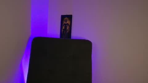 Snapshot of vallery16 chatting on November 2025 12:27:02 PM Vallery16 online show from November 2025 12:27:02 PM