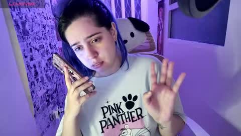 Im Violet online show from November 2025 11:02:01 PM