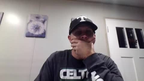 Snapshot of valvenus101 chatting on October 2025 03:47:02 AM Val Venus online show from October 2025 03:47:02 AM