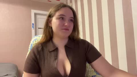 Lily online show from June 2026 09:09:01 PM
