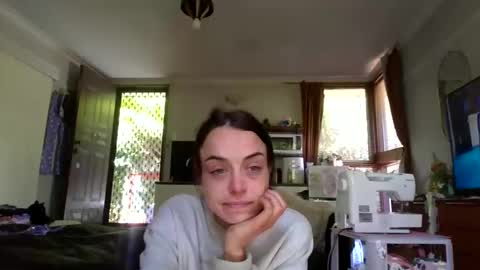 Snapshot of valvettgreen chatting on October 2025 12:14:01 AM ValvettGreen online show from October 2025 12:14:01 AM