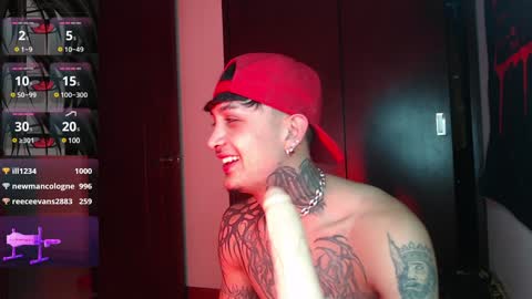 Snapshot of vampiredavyd chatting on January 2025 02:54:01 AM david guzman i model independenthelp me with a thumbs up online show from January 2025 02:54:01 AM