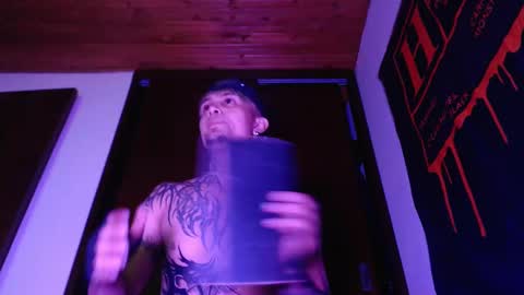 Snapshot of vampiredavyd chatting on February 2025 06:09:02 AM david guzman i model independenthelp me with a thumbs up online show from February 2025 06:09:02 AM