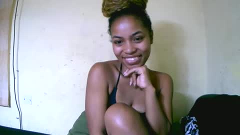 Snapshot of vanah344375 chatting on September 2025 11:41:01 PM vanah344375 online show from September 2025 11:41:01 PM
